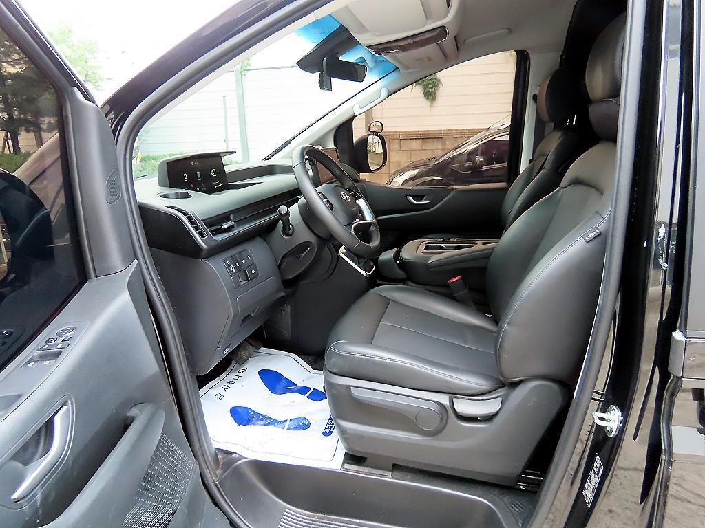 HYUNDAI Staria - Vista 5