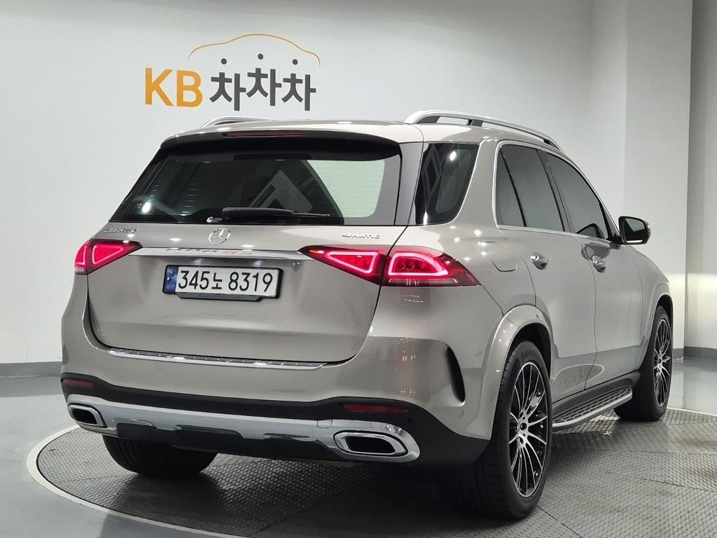 Mercedes Benz GLE Class - Vista 3