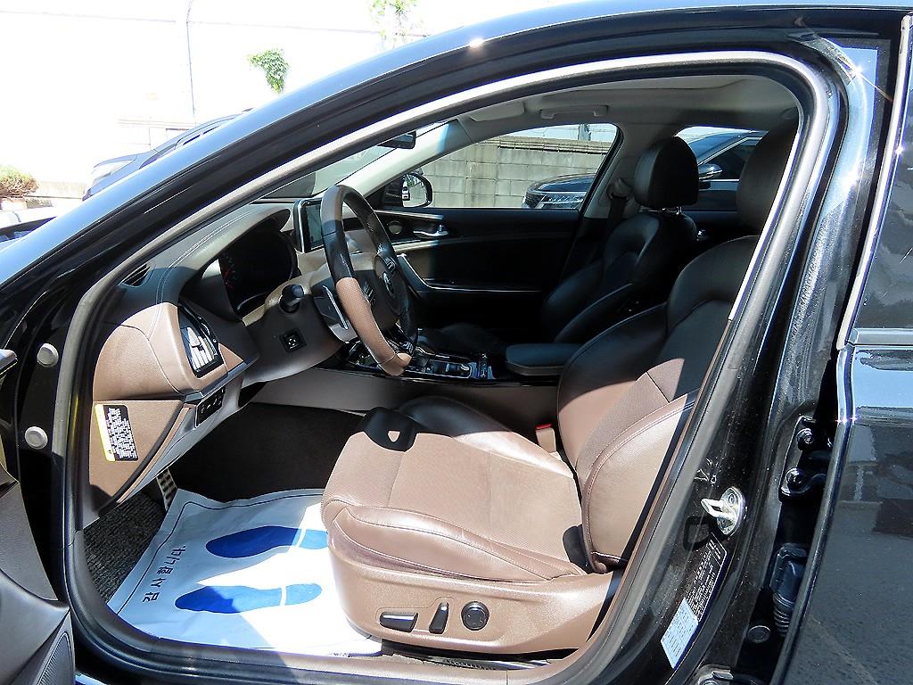 KIA Stinger - Vista 5