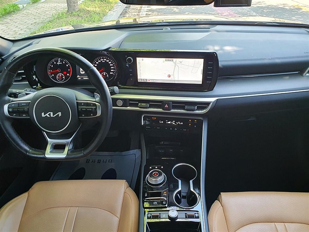 KIA K5 - Vista 10
