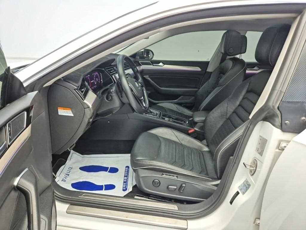 Volkswagen Arteon - Vista 11