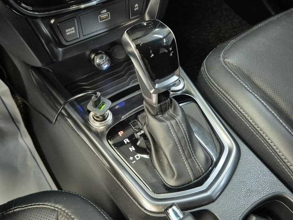 Ssangyong Tivoli - Vista 8