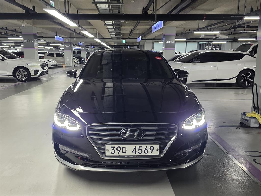 HYUNDAI Grandeur - Vista 2