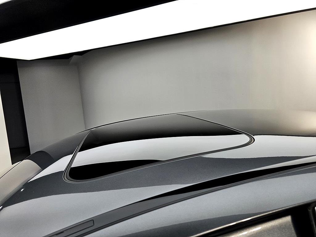 Mercedes Benz E class - Vista 12