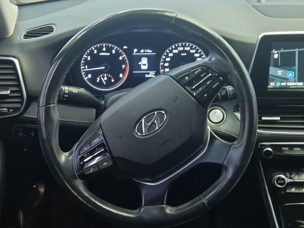 HYUNDAI Grandeur - Vista 9