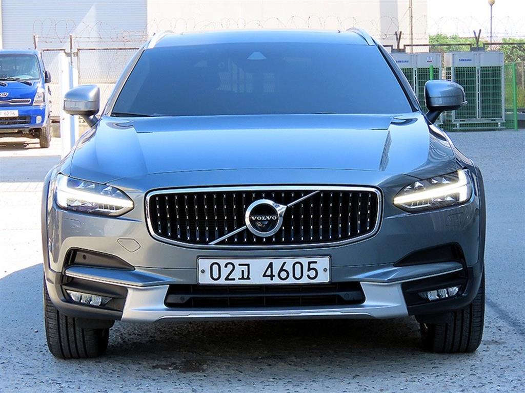 Volvo V90
