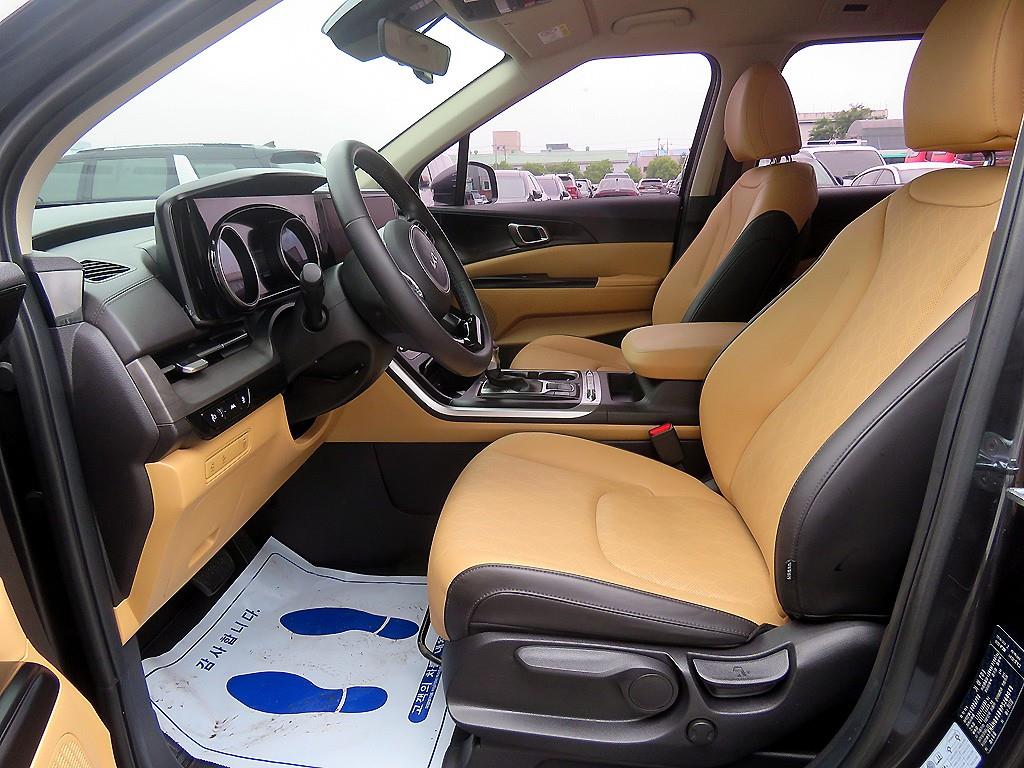KIA Carnival - Vista 7