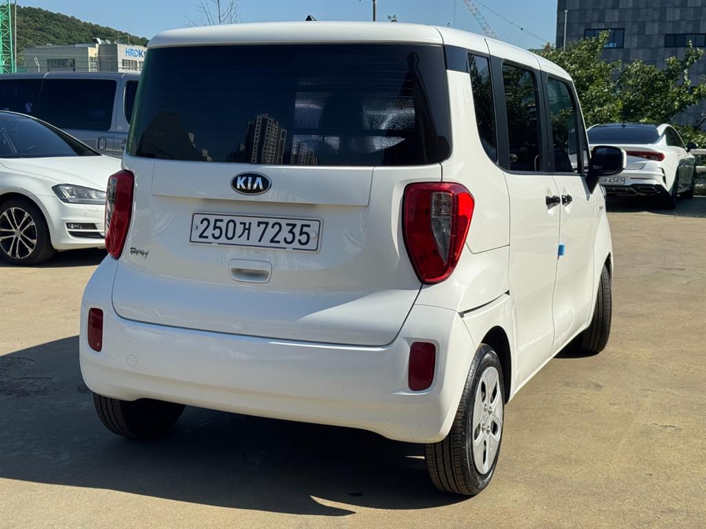 KIA Ray - Vista 4