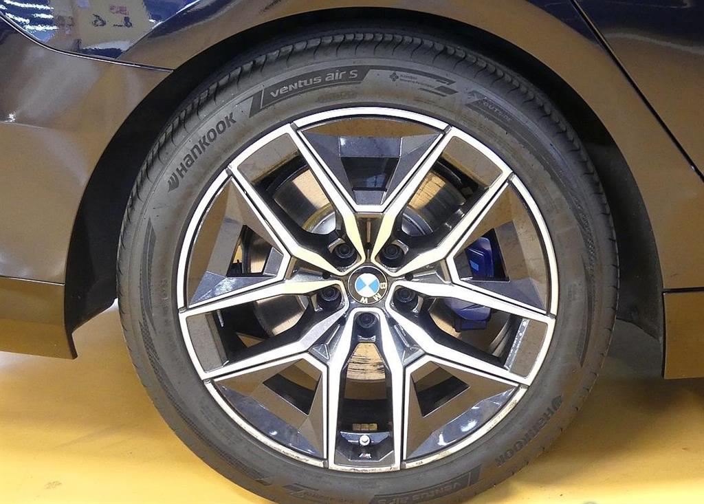 BMW 5 Series - Vista 9