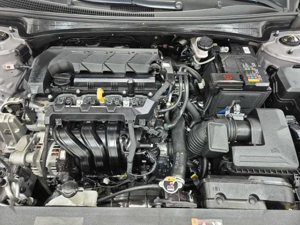 HYUNDAI Avante - Vista 5