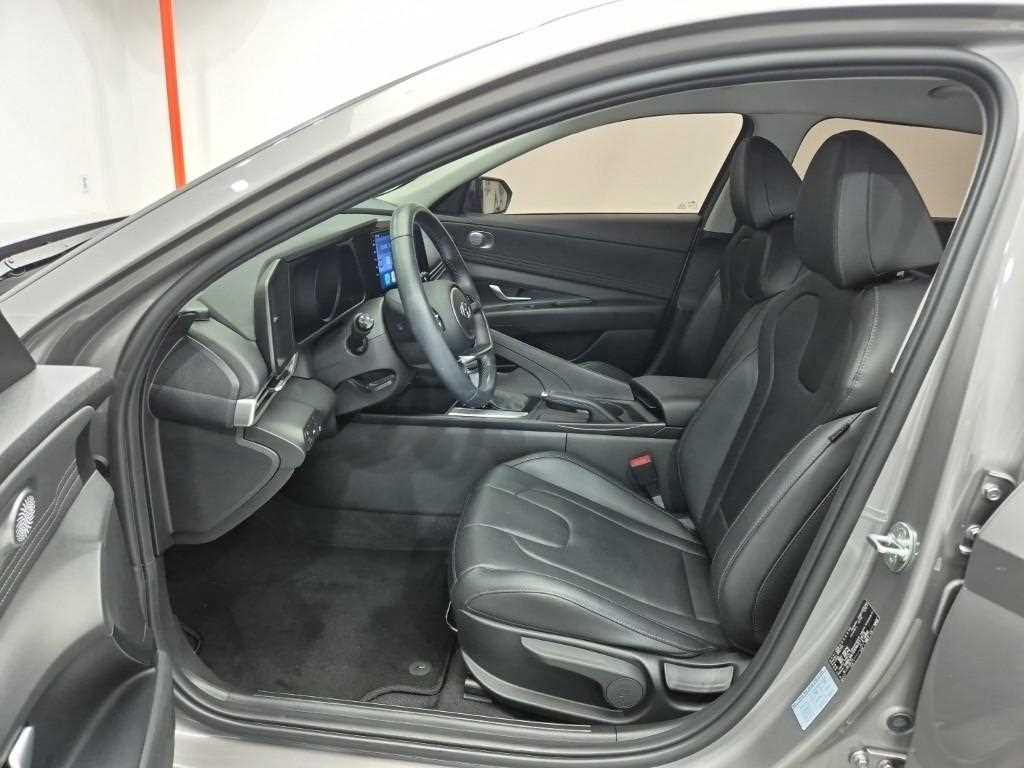HYUNDAI Avante - Vista 11