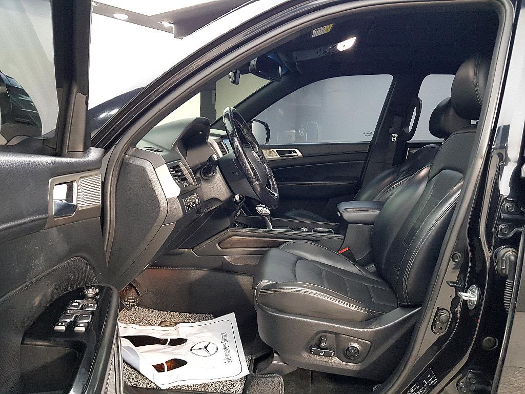 Ssangyong Rexton - Vista 8