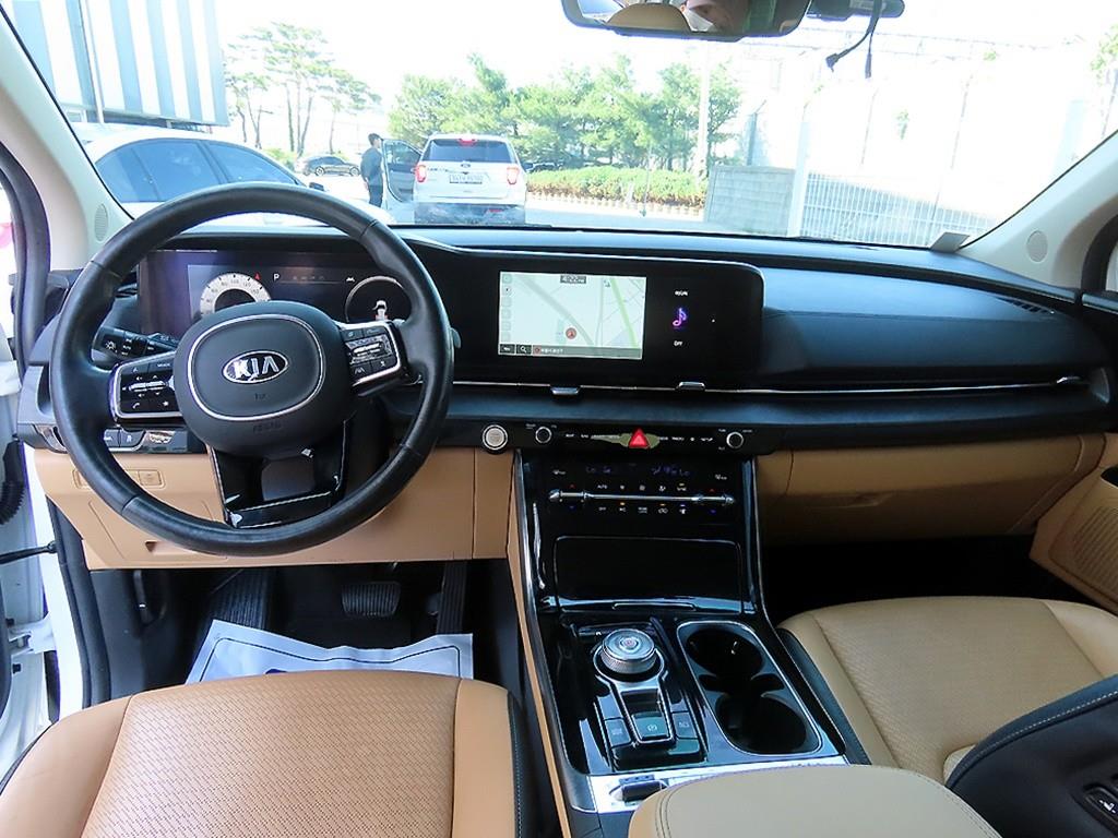 KIA Carnival - Vista 7