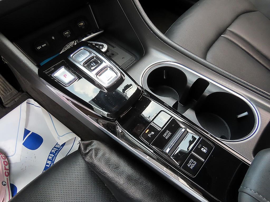 HYUNDAI Sonata - Vista 10