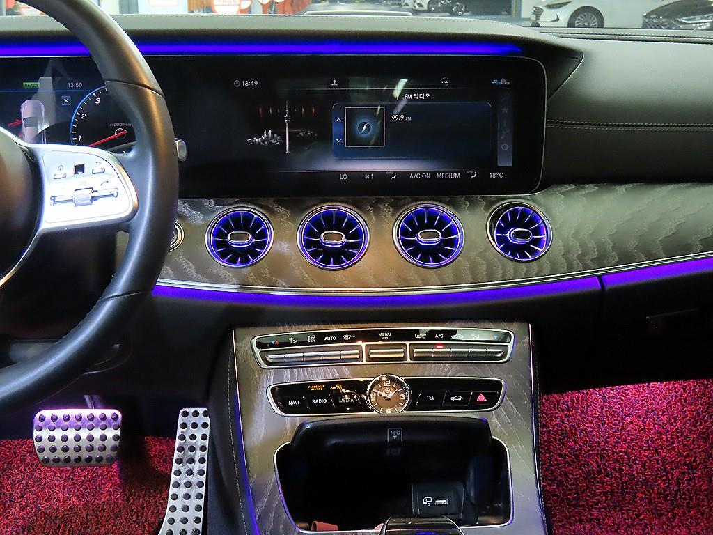 Mercedes Benz CLS Class - Vista 11