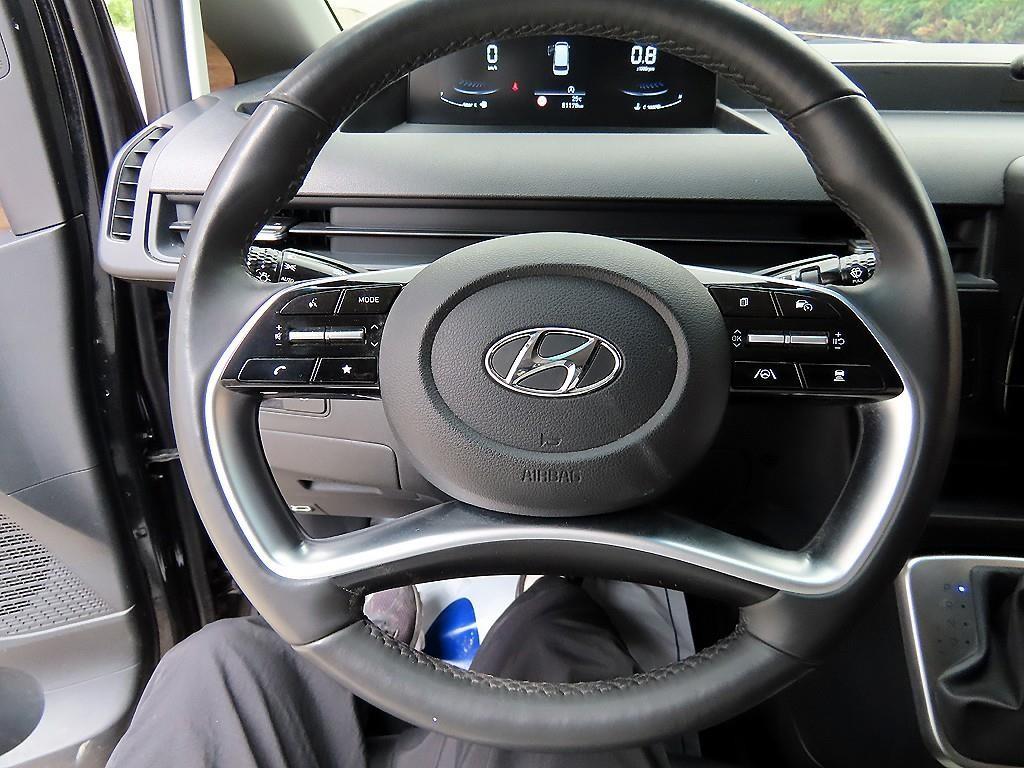 HYUNDAI Staria - Vista 8