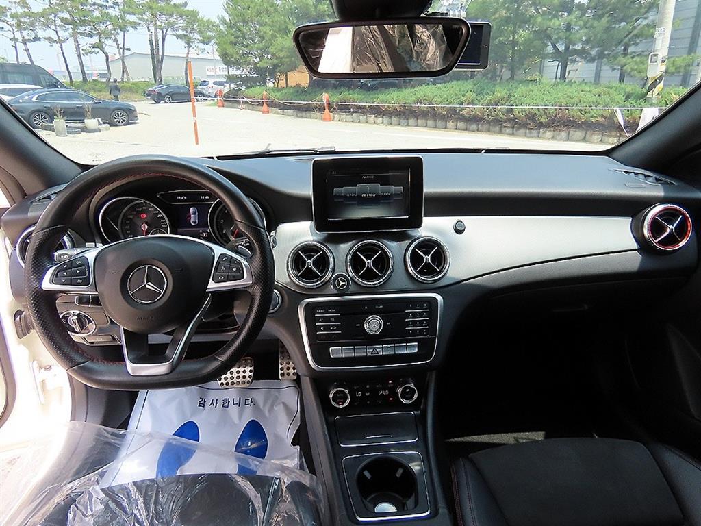 Mercedes Benz CLA Class - Vista 7