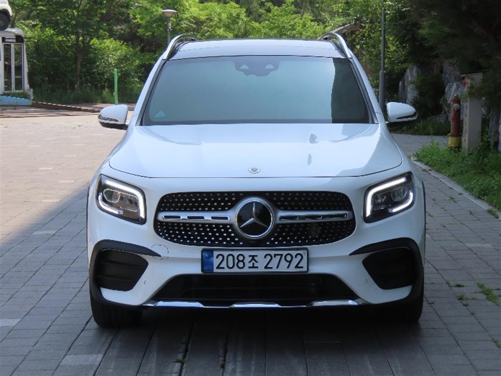 Mercedes Benz GLB Class 2023 Blanco - Importación desde Corea - HF Imports Iquique - Foto 1