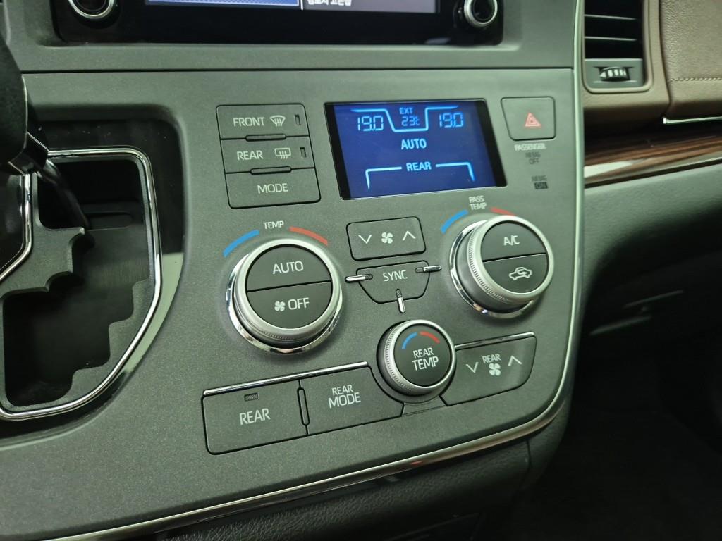 Toyota Siena - Vista 10