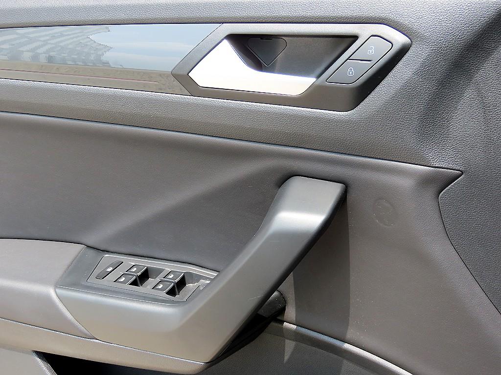 Volkswagen T-Roc - Vista 11