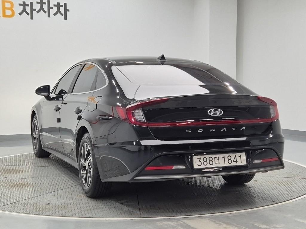 HYUNDAI Sonata - Vista 2