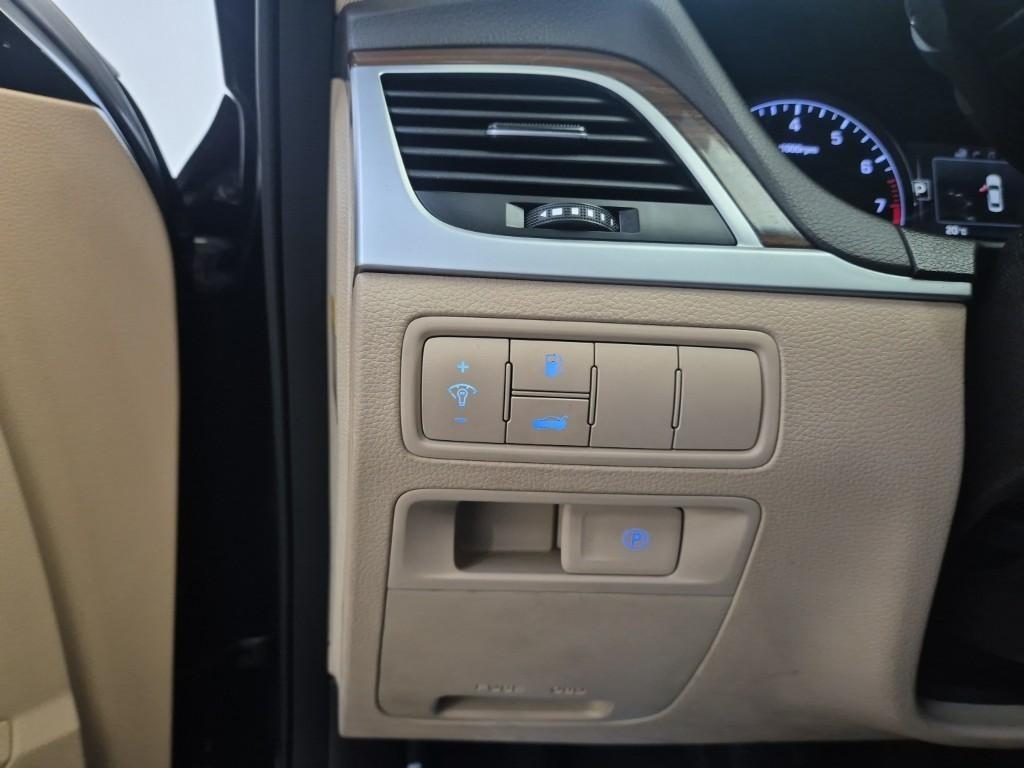 HYUNDAI Genesis 2016 Negro - Importación desde Corea - HF Imports Iquique - Foto 17