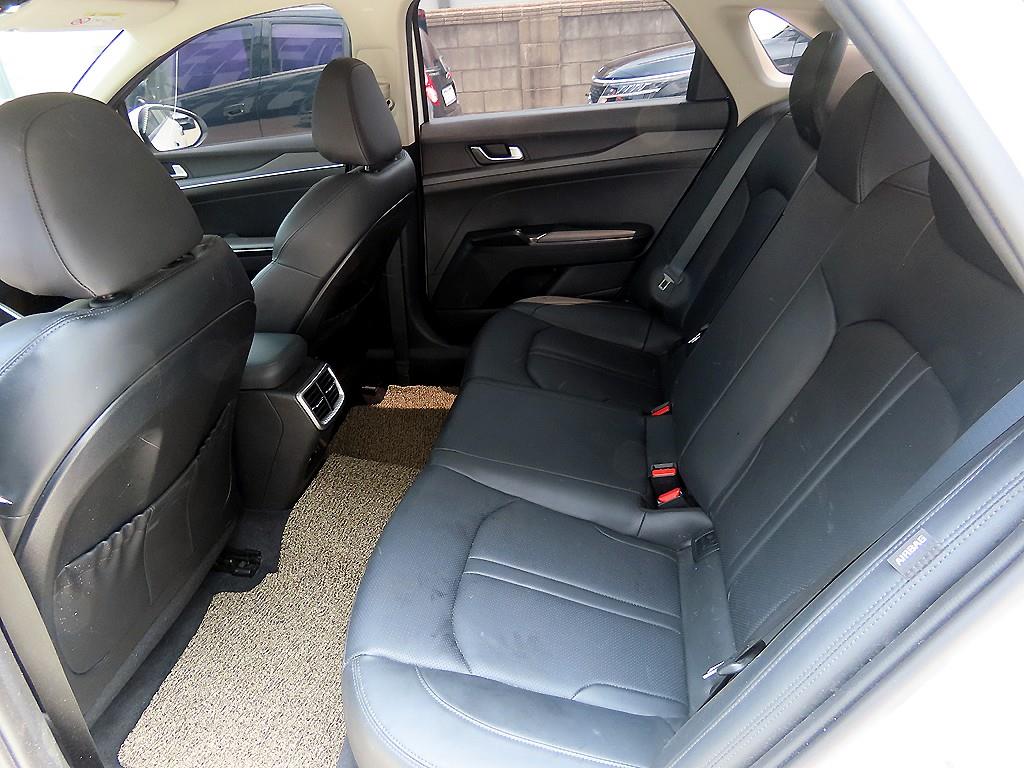 KIA K5 - Vista 6