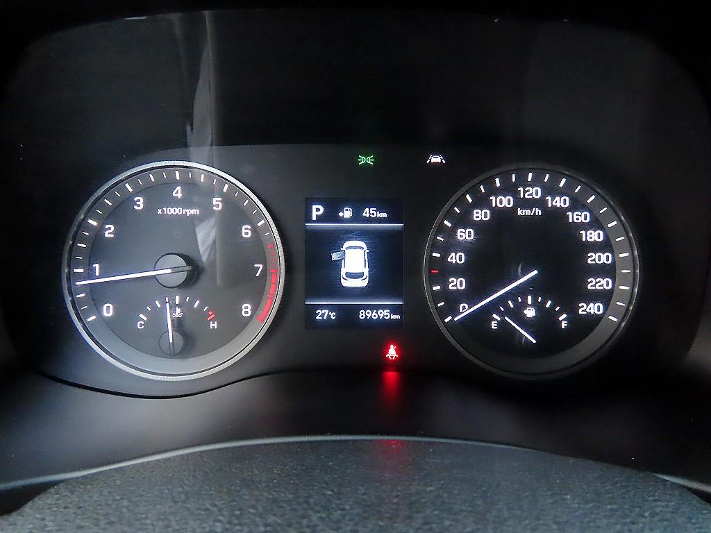 HYUNDAI Tucson - Vista 9