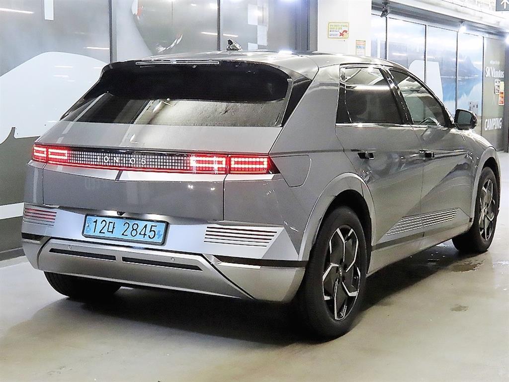 HYUNDAI Ioniq 5 - Vista 4