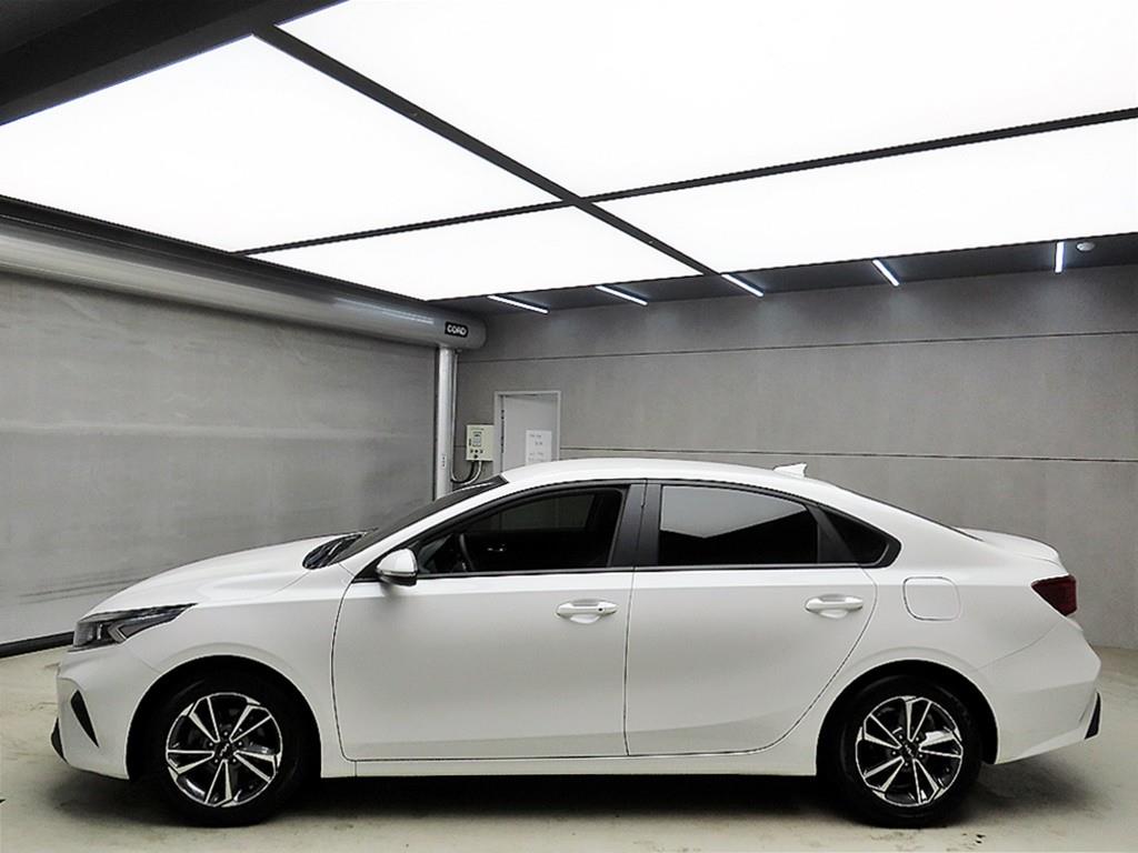 KIA K3 - Vista 4