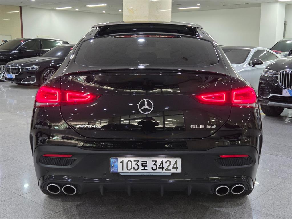 Mercedes Benz GLE Class - Vista 4