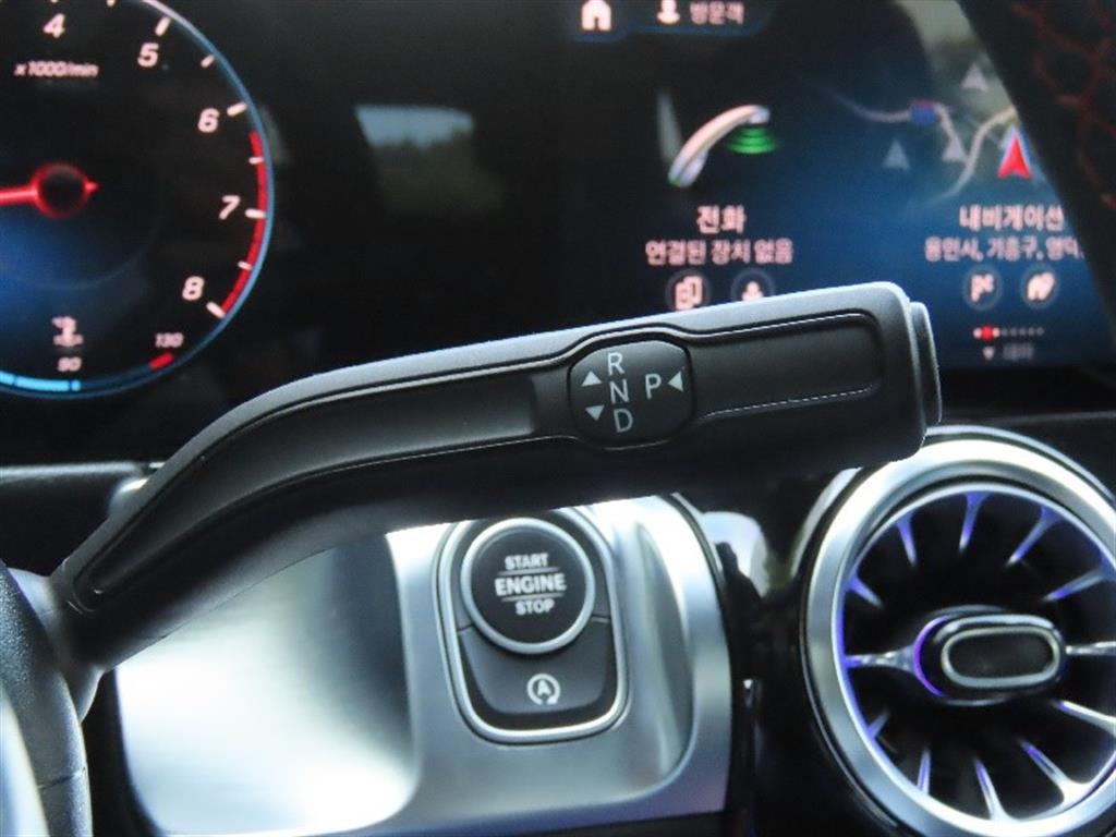 Mercedes Benz GLB Class - Vista 11