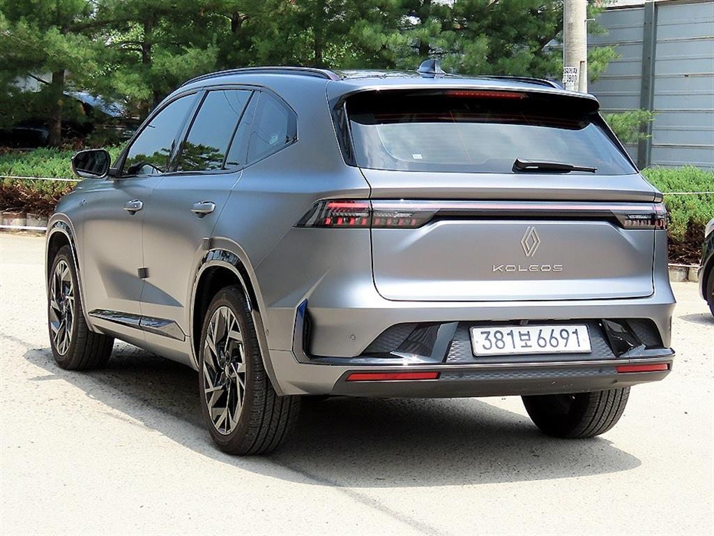 SAMSUNG Grand Koleos - Vista 3