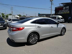 HYUNDAI Grandeur - Vista 6