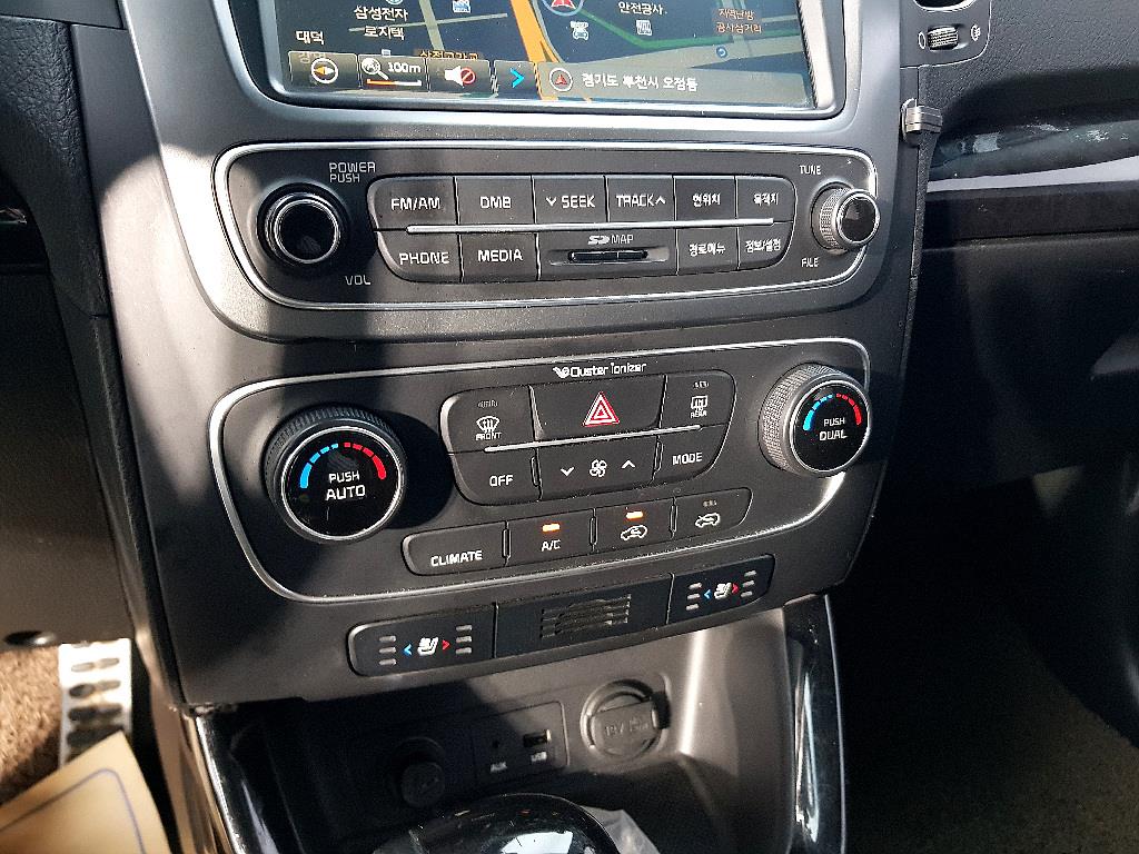 KIA Sorento - Vista 12