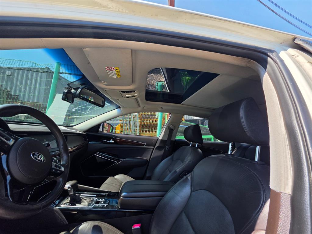 KIA K7 - Vista 5