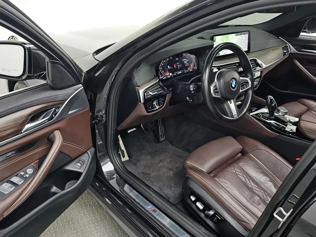 BMW 5 Series - Vista 11