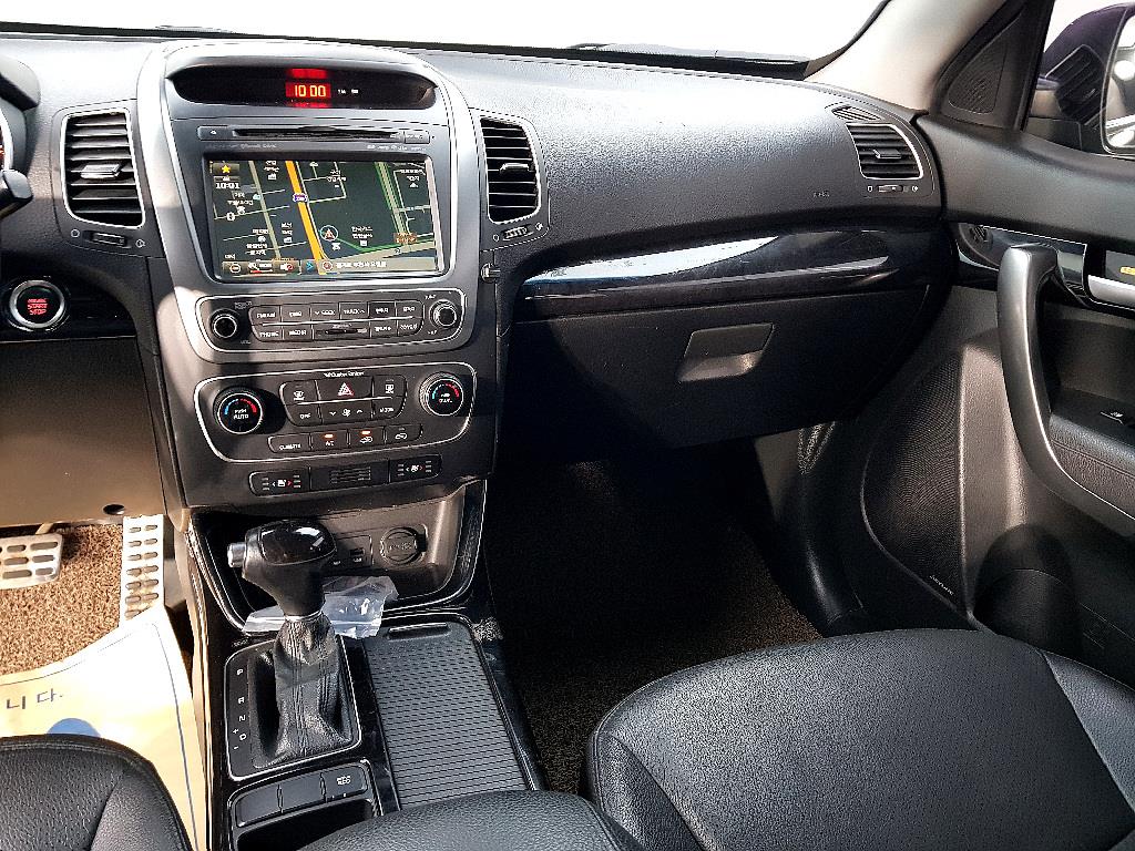 KIA Sorento - Vista 10