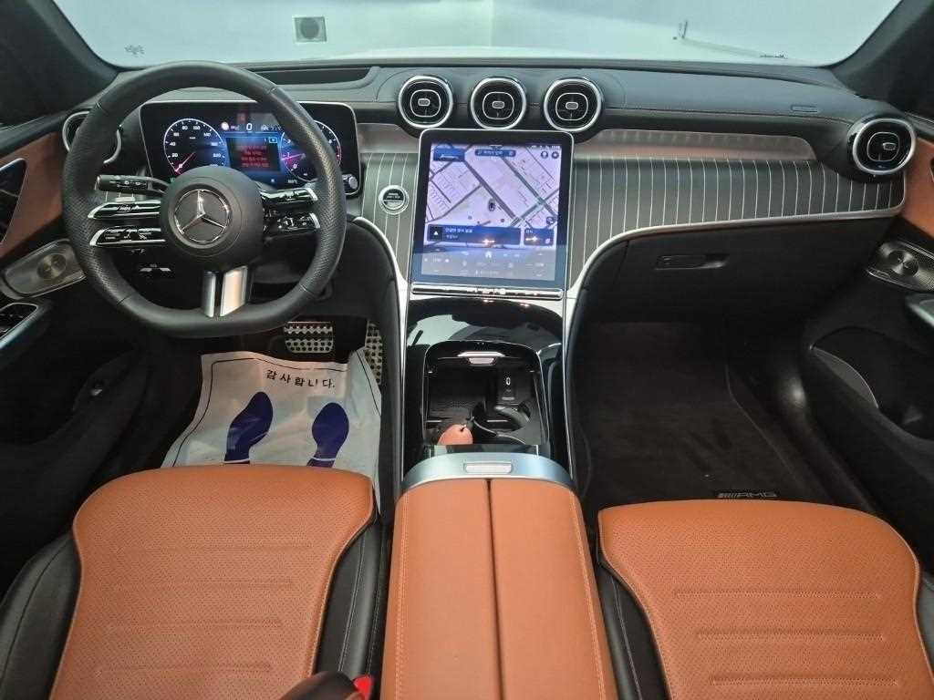 Mercedes Benz GLC Class - Vista 7