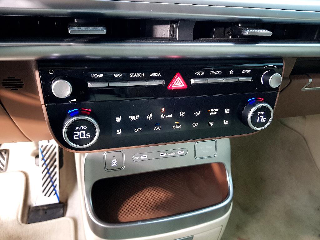 HYUNDAI IONIQ 9 - Vista 11