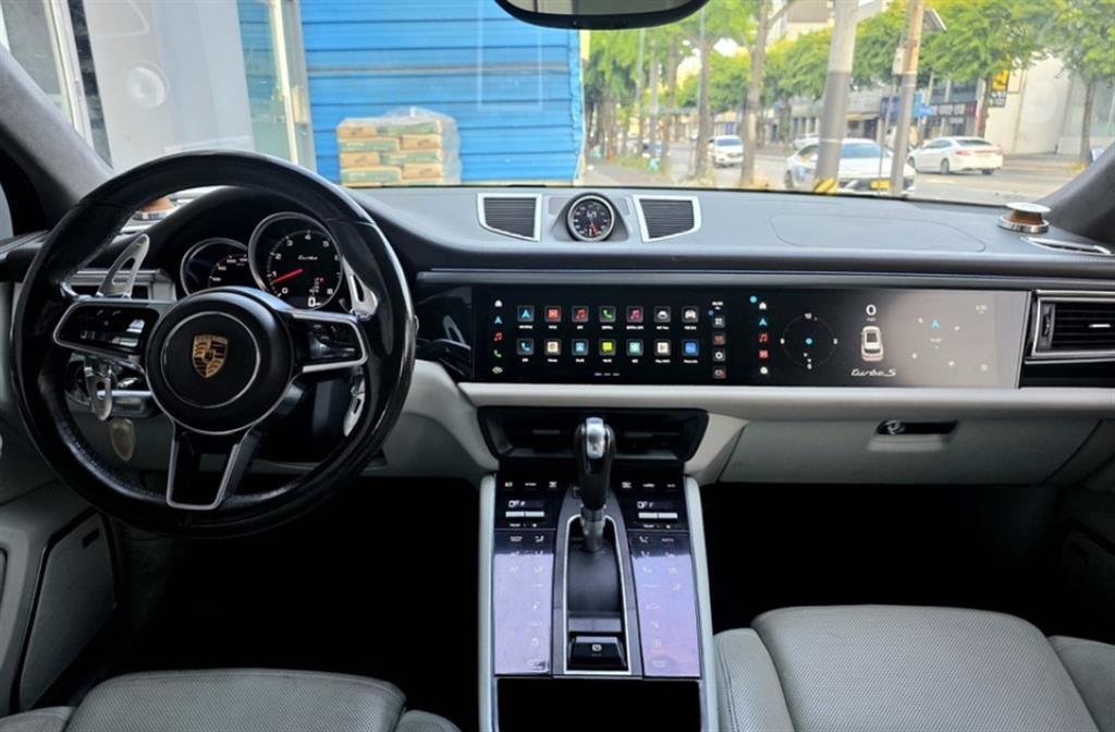 Porsche Macan - Vista 5