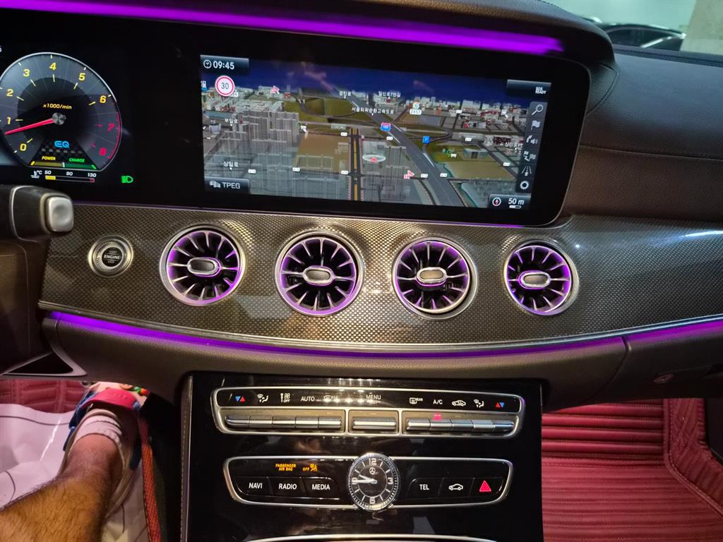 Mercedes Benz CLS Class - Vista 8