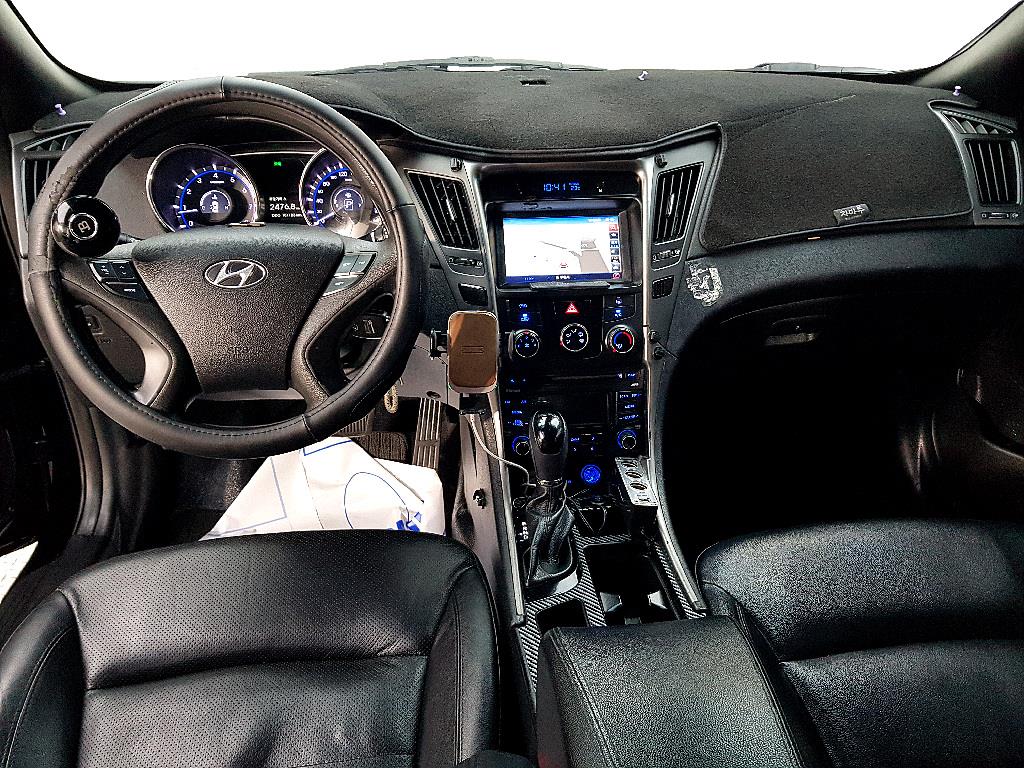 HYUNDAI Sonata - Vista 5