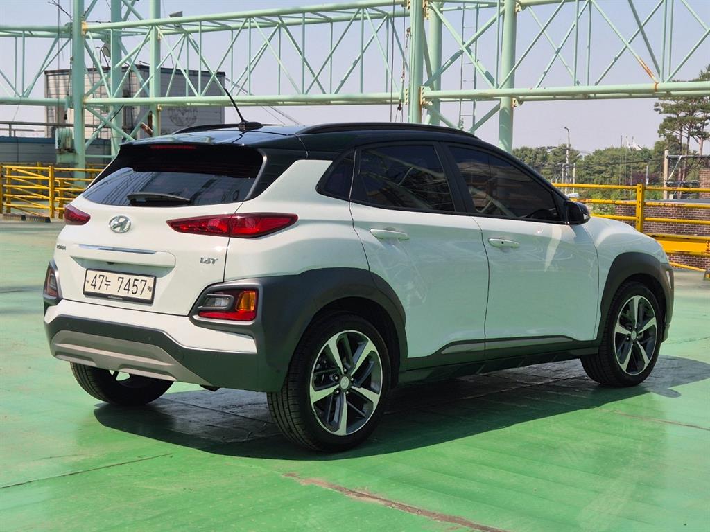 HYUNDAI Kona - Vista 2