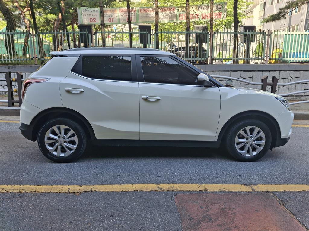 Ssangyong Tivoli - Vista 6