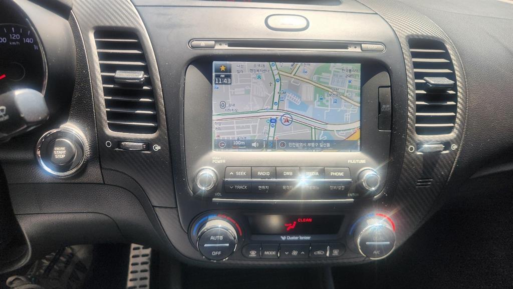 KIA K3 - Vista 8