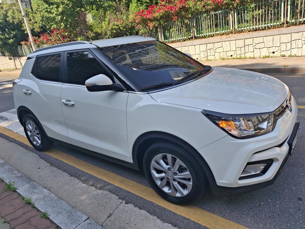 Ssangyong Tivoli - Vista 3