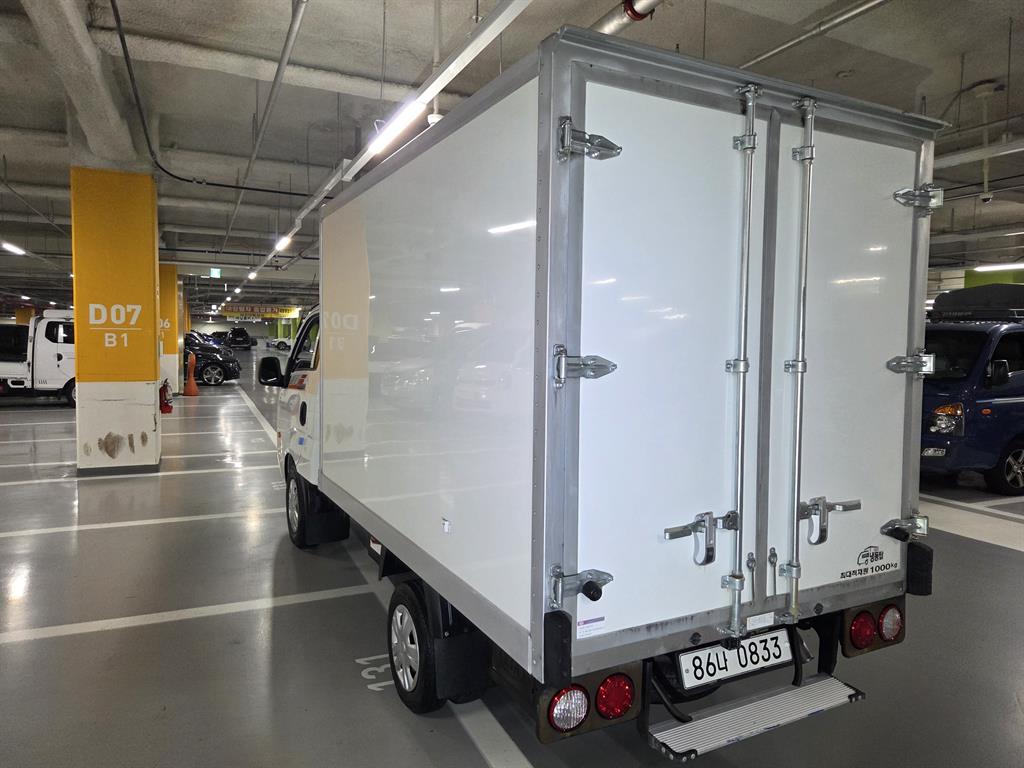 Small Truck Freezer Box(High Deck) - Vista 7