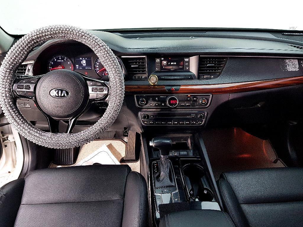 KIA K7 - Vista 5