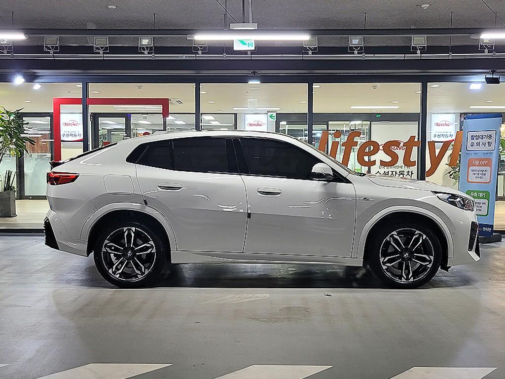BMW X2 - Vista 3